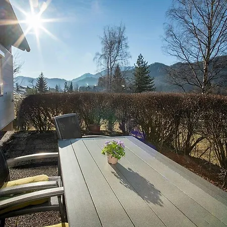 Gemuetliches Mit Grosser Suedwest-terrasse Vakantiehuis